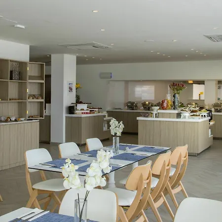 Infinity Blu - Designed For Adults By Louis Hotel 4*
