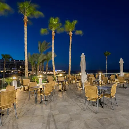 Infinity Blu - Designed For Adults By Louis Hotel 4*